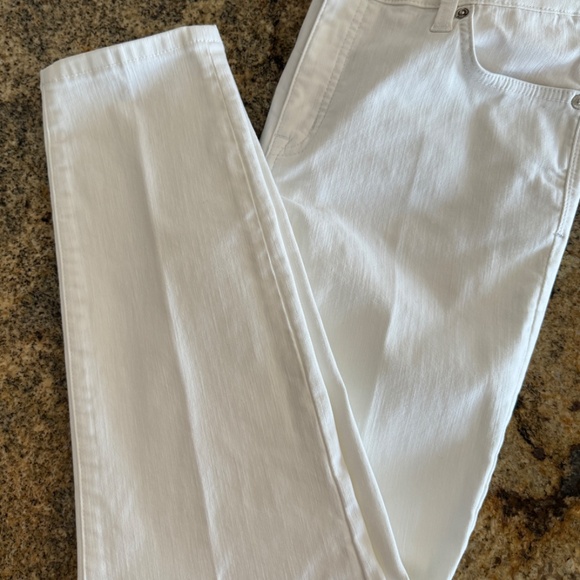 NWOT Tommy Bahama Ella Twill High-Rise White Ankle Jeans Size 4 - Picture 8 of 11